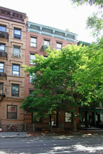 309 West 21st Street in New York, NY - Building Photo - Building Photo