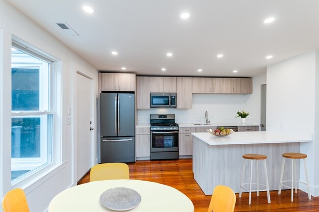 35 Woodman St in Boston, MA - Building Photo - Building Photo