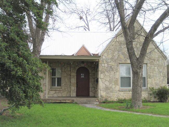 3901 Red River St in Austin, TX - Building Photo - Building Photo