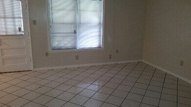 4325 Bayberry Dr in Memphis, TN - Building Photo - Building Photo