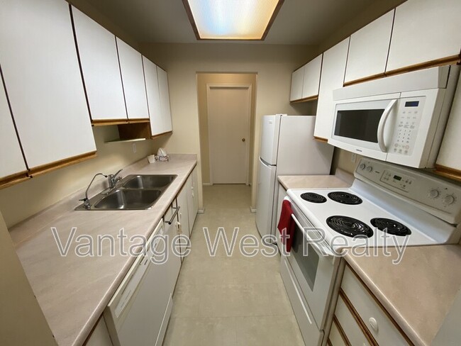 property at 2025-2025 Baron Rd