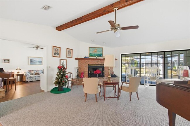 24 Chippeway Ct in Palm Coast, FL - Building Photo - Building Photo