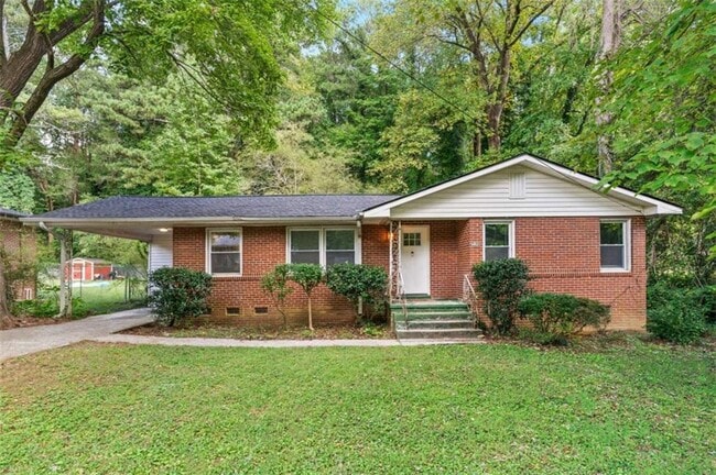 property at 2150 Meadowlane Dr SW