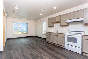 Housing Hilltop in Tacoma, WA - Building Photo