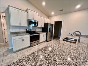 4222 NW 25th Terrace in Cape Coral, FL - Building Photo - Building Photo