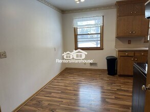 3815 Douglas Dr N in Minneapolis, MN - Building Photo - Building Photo