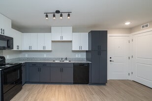 Dunean Creek Apartments in Greenville, SC - Building Photo