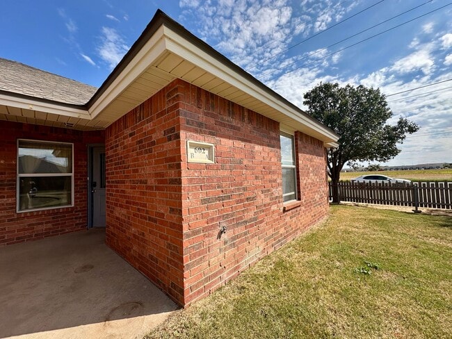 602 N Bangor Ave in Lubbock, TX - Building Photo - Building Photo