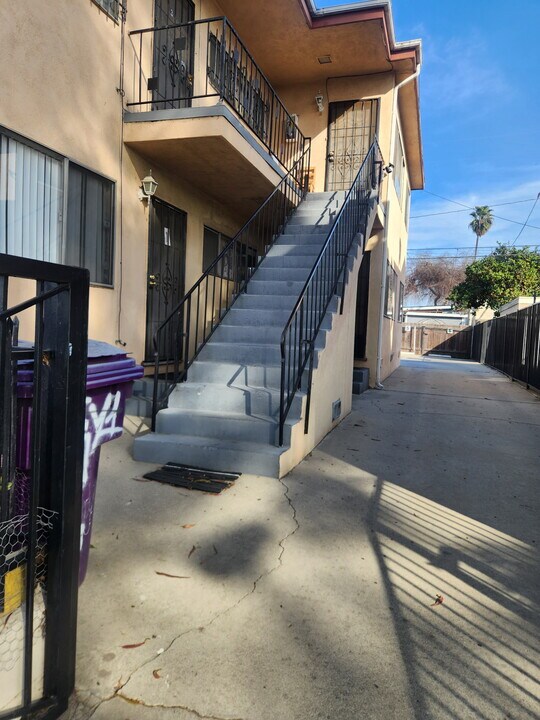 3502 Santa Fe Ave in Long Beach, CA - Foto de edificio