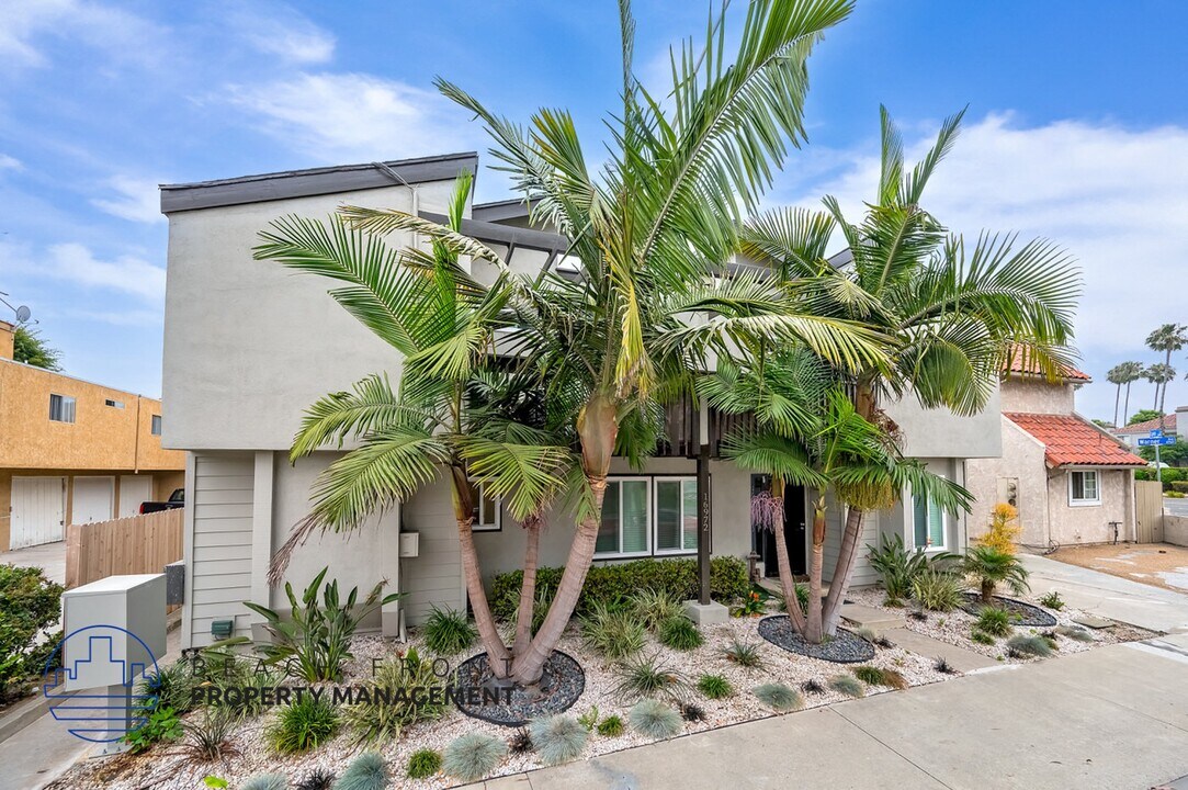 16972 Lynn Lane in Huntington Beach, CA - Building Photo