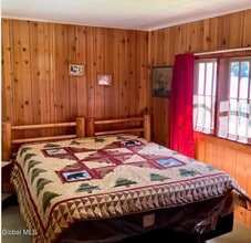 32 Gooseneck Rd in Brant Lake, NY - Building Photo - Building Photo