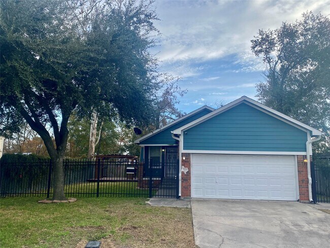 722 E 40th 1/2 St in Houston, TX - Building Photo - Building Photo