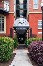 2840 Peachtree Rd in Atlanta, GA - Building Photo - Building Photo