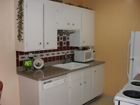 7 Cypress Rd in Boston, MA - Building Photo