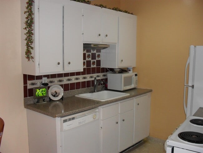 property at 7 Cypress Rd