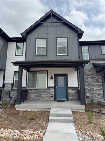 6394 N Lisbon St in Aurora, CO - Building Photo