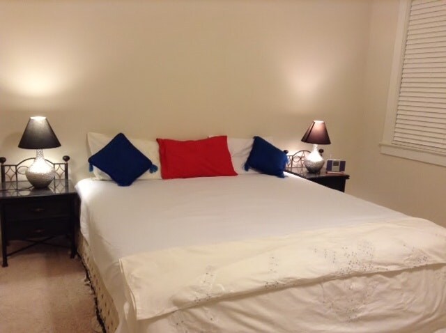 1606 Simmons Ct, Unit Basement Unit in Mclean in McLean, VA - Foto de edificio - Building Photo