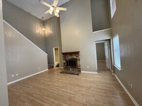 2141 Redwing Way in Round Rock, TX - Building Photo - Building Photo