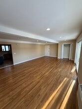 74-78 Hammond Ave, Unit 3A in Passaic, NJ - Foto de edificio - Building Photo