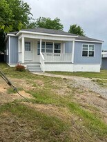 543 7th Ave NW in Arab, AL - Building Photo