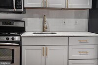 708 N Duncan St photo'