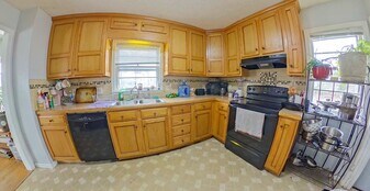 630 Bertrand St in Manhattan, KS - Building Photo