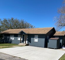 1029 Wilson St, Unit 1524 Ave. B. in Port Neches, TX - Building Photo