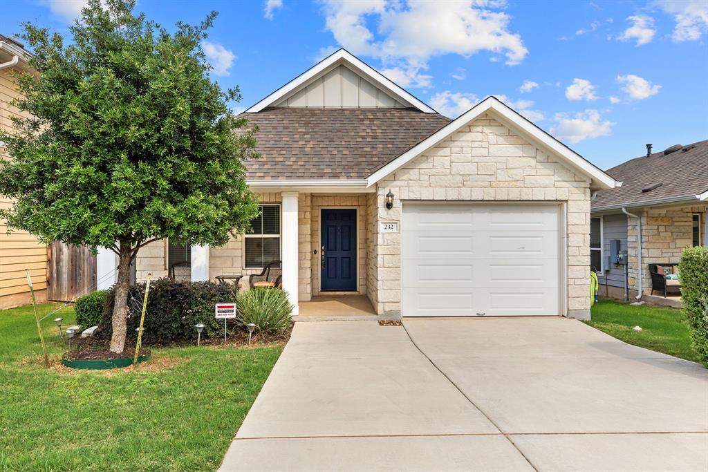 232 Gaida Loop in Andice, TX - Building Photo