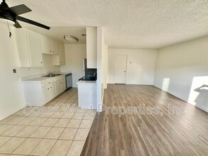 1810 Broadway St in Oceanside, CA - Building Photo - Building Photo