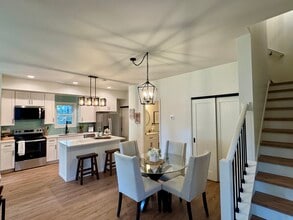 2507 1st Ave S in Minneapolis, MN - Foto de edificio - Building Photo