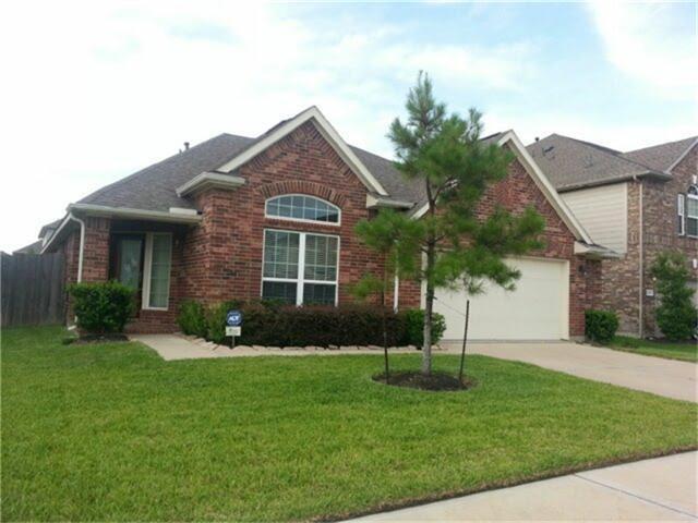 property at 16906 Langham Crossing Ln