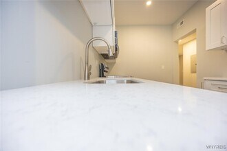 1008 Elmwood Ave in Buffalo, NY - Building Photo - Building Photo