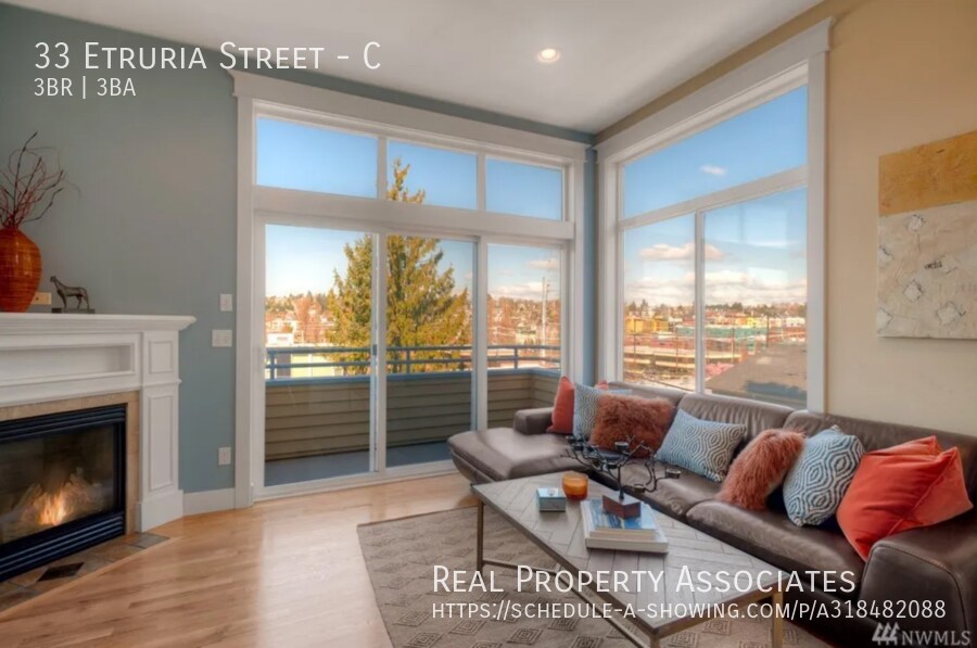 33 Etruria St in Seattle, WA - Building Photo