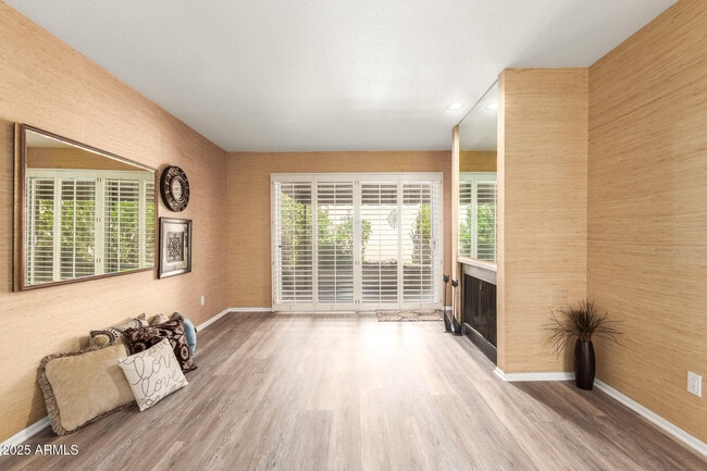 property at 6735 N 16th Pl