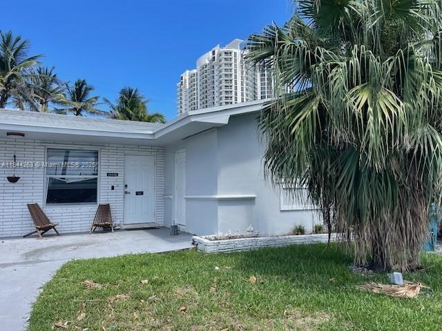 18801 Atlantic Blvd in Sunny Isles Beach, FL - Building Photo