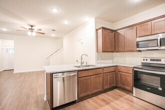 13838 Enzo Gate in San Antonio, TX - Building Photo - Building Photo