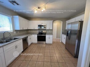 11346 N 154th Ln in Surprise, AZ - Foto de edificio - Building Photo