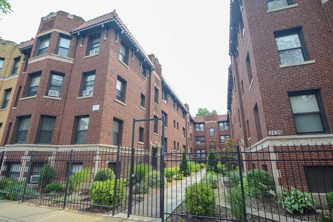 property at 2645 N Spaulding Ave