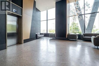 2920 Hwy 7 in Vaughan, ON - Building Photo - Building Photo