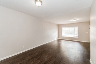 7059 Melvin Rd in Jacksonville, FL - Foto de edificio - Building Photo