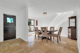 9822 SW 93rd Terrace in Miami, FL - Building Photo - Building Photo