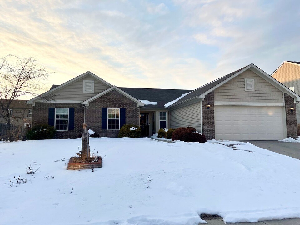 5126 Indigo Ct in Lafayette, IN - Building Photo