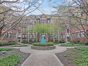 834 Hinman Ave, Unit #1 in Evanston, IL - Building Photo - Building Photo