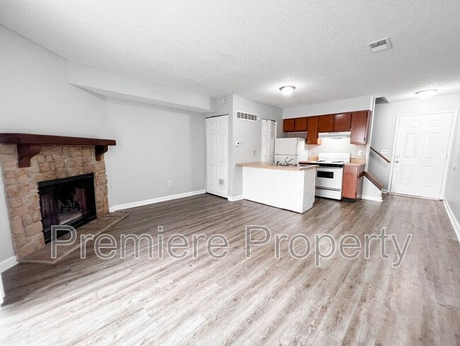 8209 N Everton Ave in Parkville, MO - Building Photo - Building Photo
