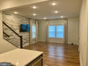 44774 Tiverton Sq in Ashburn, VA - Building Photo - Building Photo