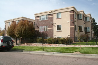 Highland Terrace in Denver, CO - Building Photo - Building Photo