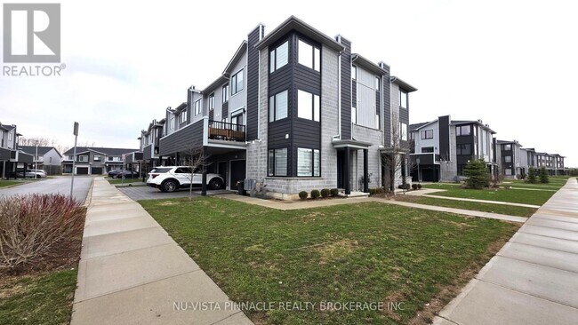 177 Edgevalley Rd in London, ON - Building Photo - Building Photo