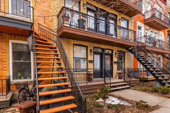 4650-4660 Messier St in Montréal, QC - Building Photo - Building Photo