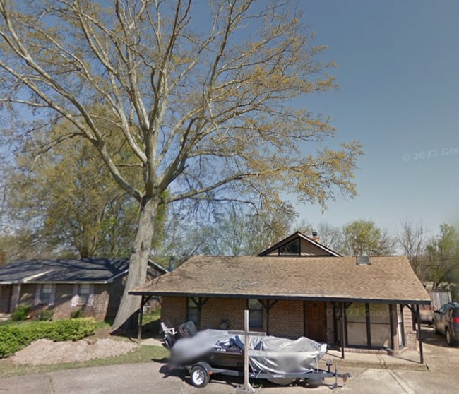 property at 643 Plantation Way
