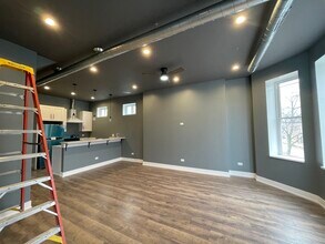 1531 S Harding Ave in Chicago, IL - Foto de edificio - Building Photo